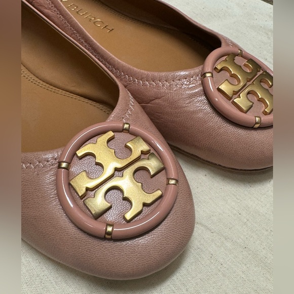 Tory Burch Size 8 Women's Pink Multi Logo Ballet Flat Shoes - Picture 2 of 4
